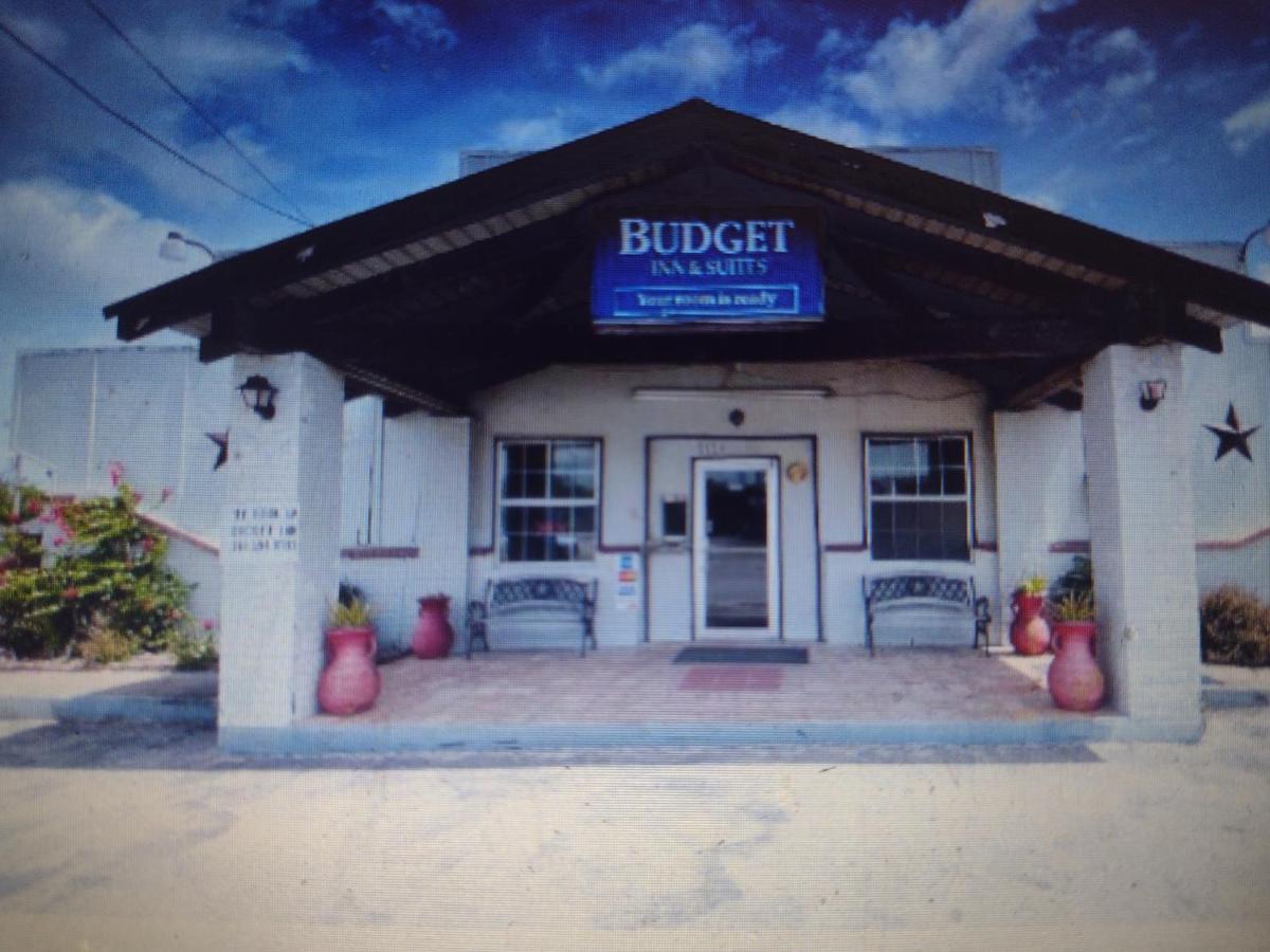 Budget Inn & Suites -Super-Ice Cold Spotless Rooms- Door-To-Door Lit Parking & Lowest Price Plus Hbo Max,Spanish Tv, Internet Free!! Freer Eksteriør bilde